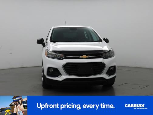 White 2017 Chevrolet Trax LS