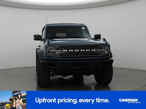 Blue 2022 Ford Bronco Badlands