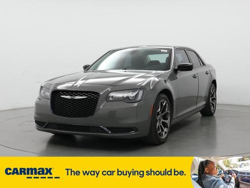 2018 Chrysler 300 Touring