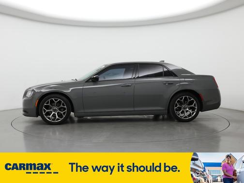 2018 Chrysler 300 Touring