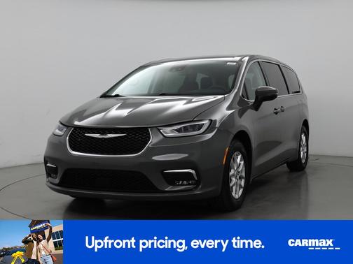 Gray 2023 Chrysler Pacifica Touring L