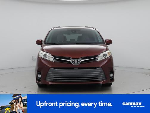 2018 Toyota Sienna XLE