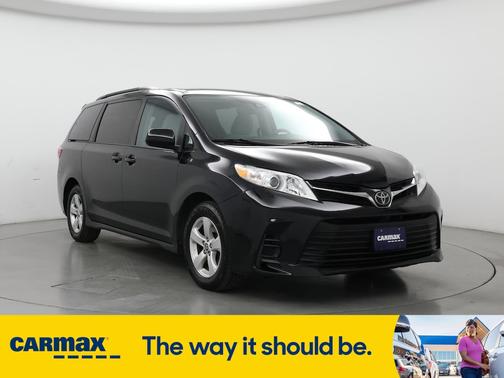2020 Toyota Sienna LE