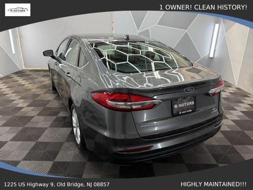 Gray 2019 Ford Fusion Hybrid SE