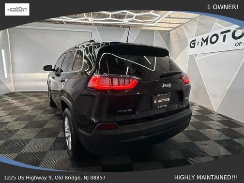 Black 2019 Jeep Cherokee Latitude