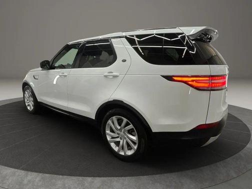 Fuji White 2019 Land Rover Discovery HSE