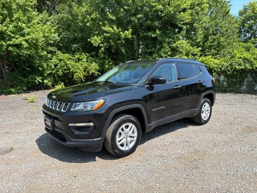 Black 2018 Jeep Compass Sport