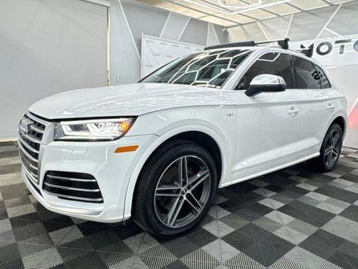 2018 Audi SQ5 3.0T Premium Plus