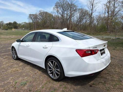 White 2023 Chevrolet Malibu LT