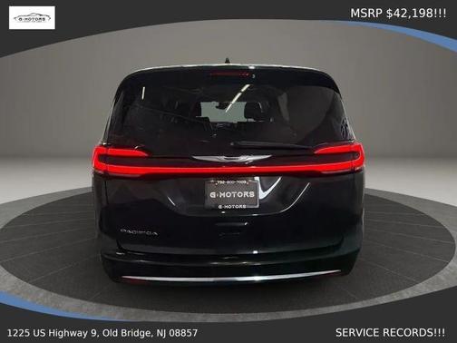 Black 2022 Chrysler Pacifica Touring-L
