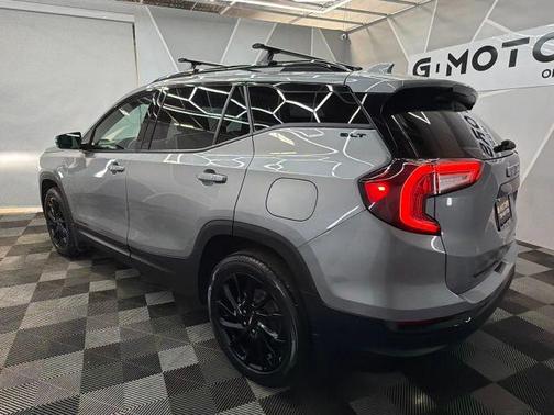 Gray 2024 GMC Terrain SLT