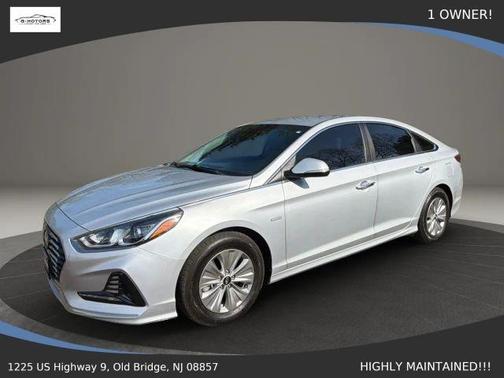 Ion Silver 2018 Hyundai SONATA Hybrid SE