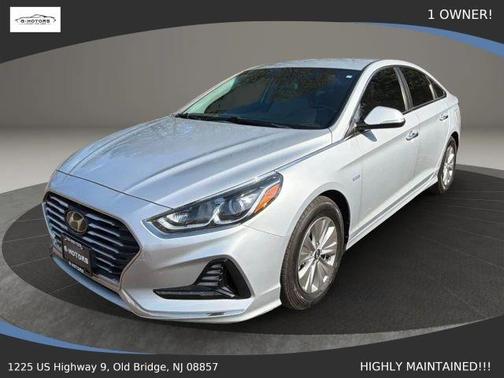 Ion Silver 2018 Hyundai SONATA Hybrid SE