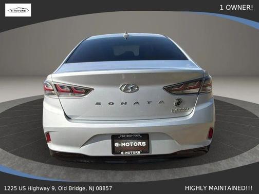Ion Silver 2018 Hyundai SONATA Hybrid SE