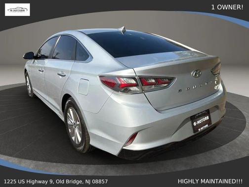 Ion Silver 2018 Hyundai SONATA Hybrid SE