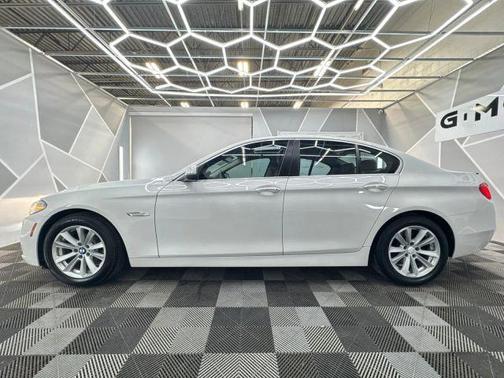 2016 BMW 528 i