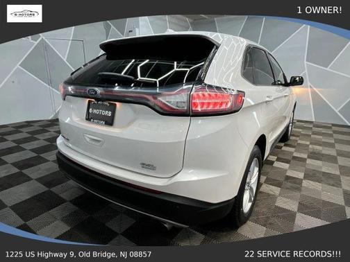 White 2018 Ford Edge SEL