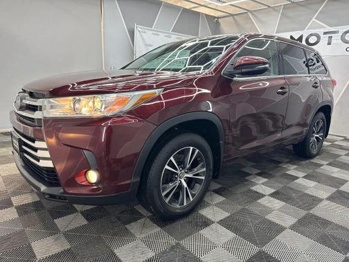 2017 Toyota Highlander LE Plus