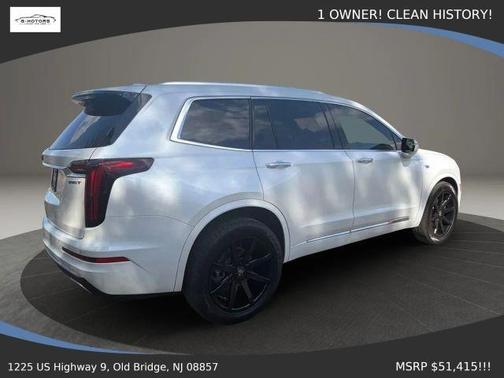 White 2024 Cadillac XT6 Luxury FWD