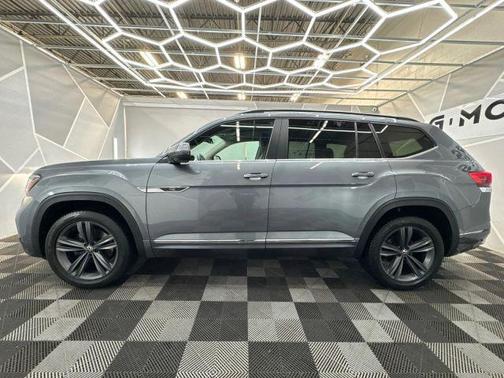 2021 Volkswagen Atlas 3.6 V6 SE w/ Technology R-Line