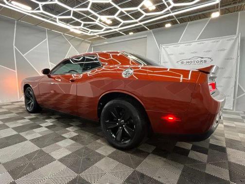 2021 Dodge Challenger SXT