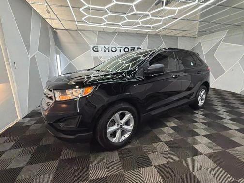 Black 2018 Ford Edge SE