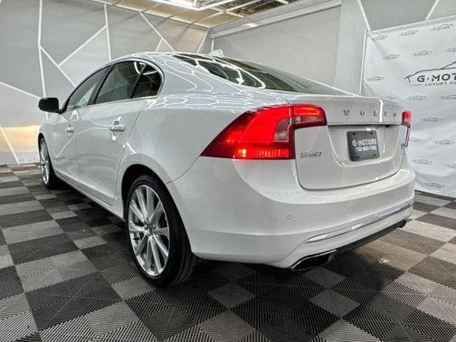 2018 Volvo S60 T5 Inscription Platinum