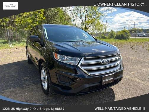 Black 2018 Ford Edge SE