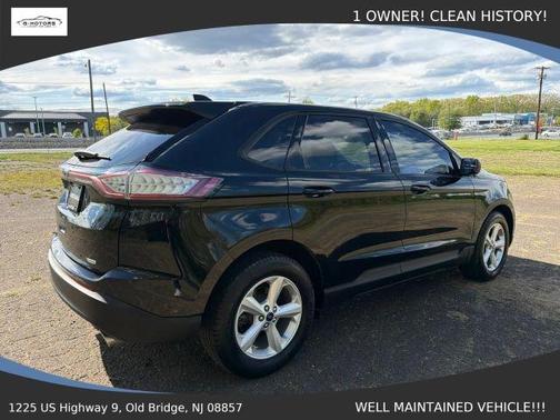 Black 2018 Ford Edge SE