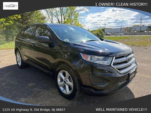 Black 2018 Ford Edge SE