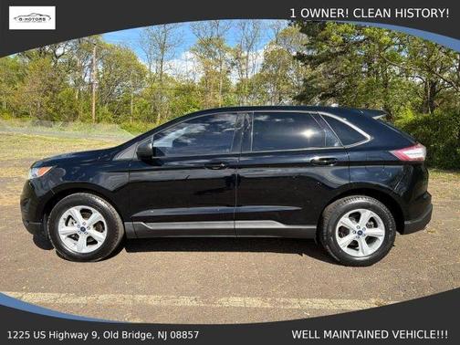 Black 2018 Ford Edge SE