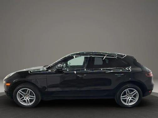 Black 2018 Porsche Macan S
