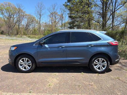 Blue 2019 Ford Edge SEL
