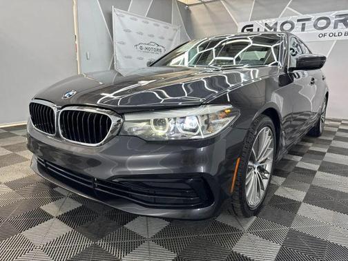 2019 BMW 530 i