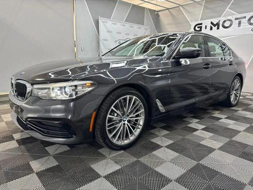 2019 BMW 530 i