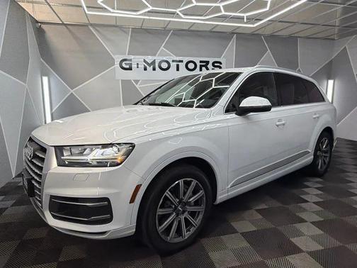 Glacier White Metallic 2019 Audi Q7 45 Premium Plus