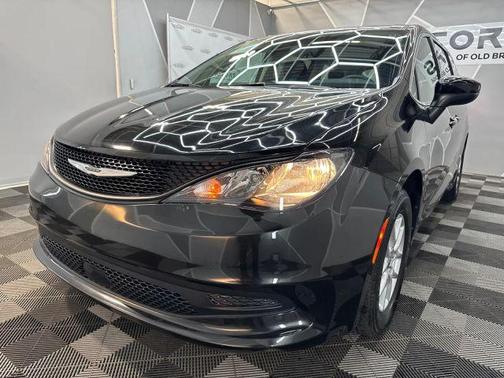 Black 2022 Chrysler Voyager LX