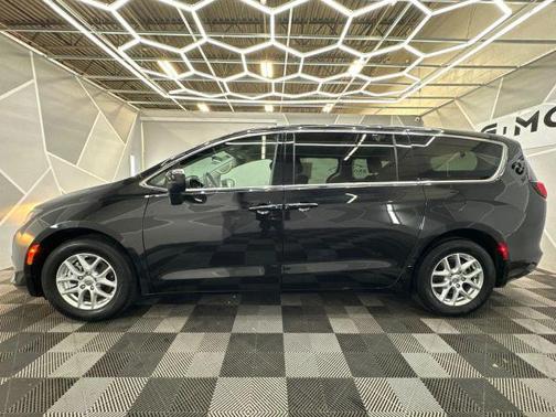 Black 2022 Chrysler Voyager LX