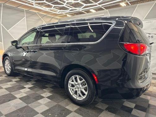 Black 2022 Chrysler Voyager LX