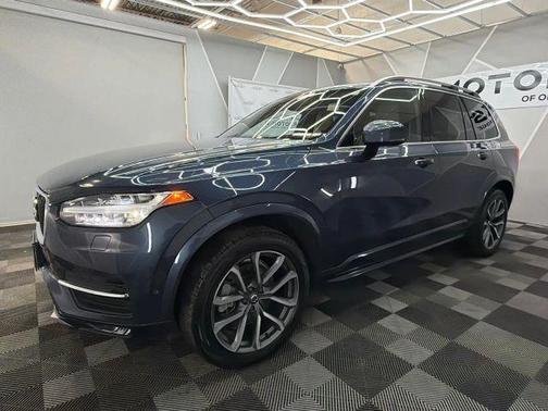2019 Volvo XC90 T6 Momentum