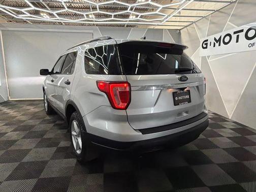 Silver 2018 Ford Explorer Base