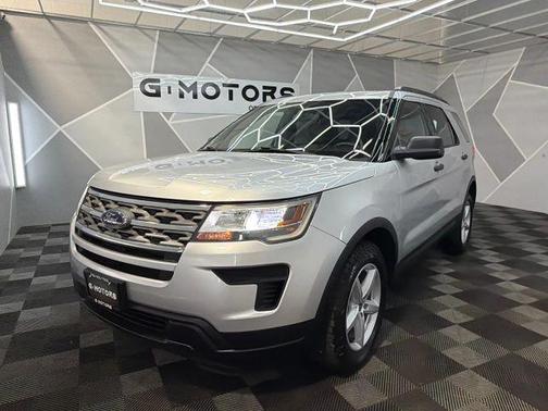 Silver 2018 Ford Explorer Base
