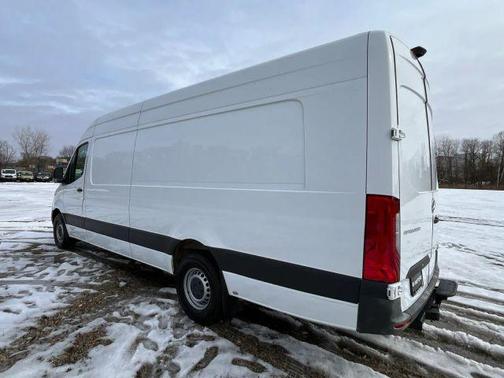 2022 Mercedes-Benz Sprinter 2500 170 WB High Roof Extended Cargo