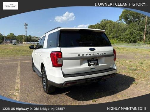 White 2022 Ford Expedition XL