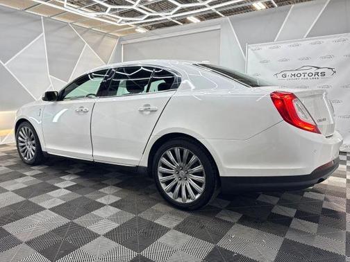 2013 Lincoln MKS Base