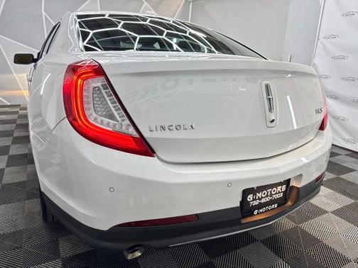 2013 Lincoln MKS Base