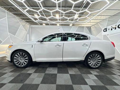 2013 Lincoln MKS Base