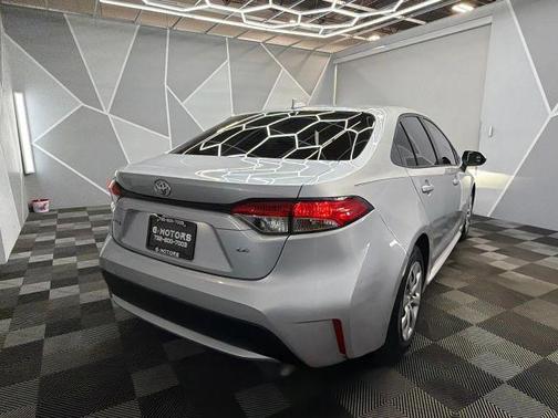 Silver 2022 Toyota Corolla LE