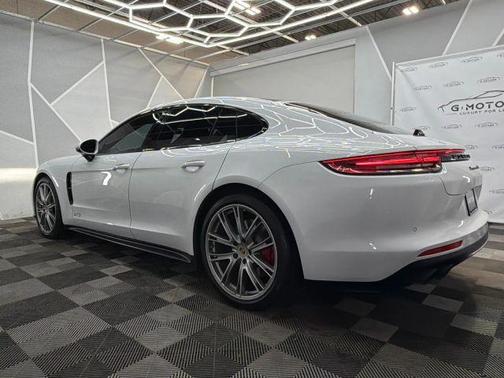 2020 Porsche Panamera GTS