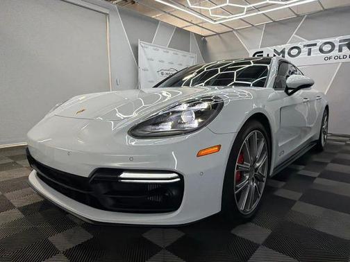 2020 Porsche Panamera GTS